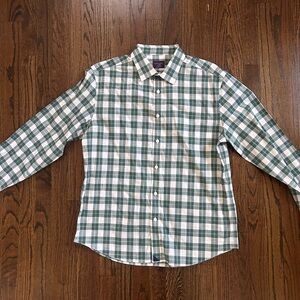 UNTUCKit Green and White Plaid Casual Button Down Shirt